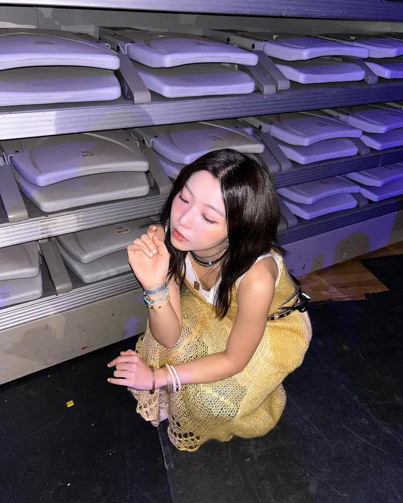 “졀 거 워 따 바흐흑 바흐흑”…스텔라장, 몽환적 표정→무대 뒤의 여운 / 가수 스텔라장 인스타그램