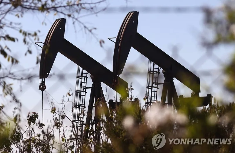 미국 캘리포니아주 로스앤젤레스 오일 펌프잭 / 연합뉴스