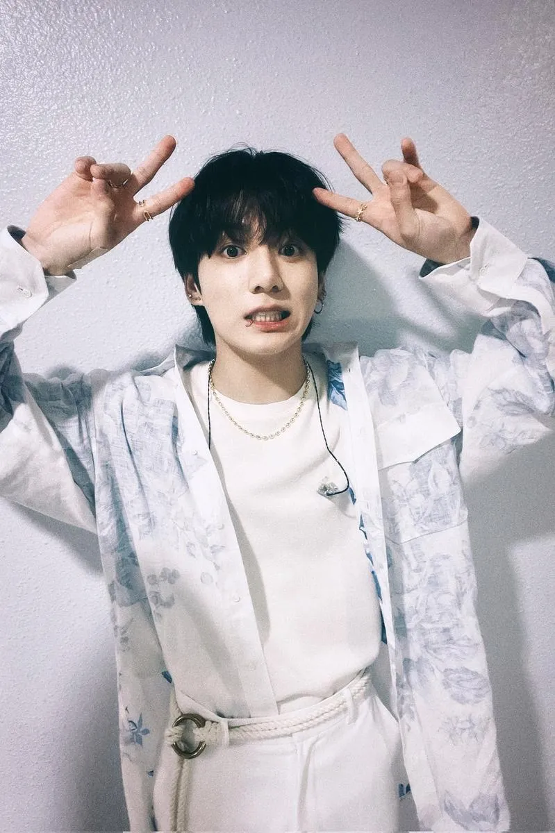 방탄소년단 정국 '中팬클럽', 하이브 '푸드트럭' 운영 전역 특별 서포트→매일 무료 음료 제공...'대륙급 열혈 팬심' / 빅히트뮤직