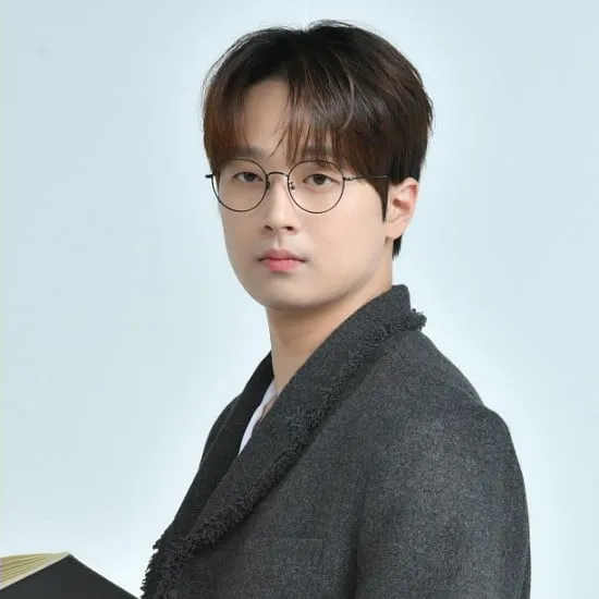 '셀럽병사의 비밀' 박학다식 천재 이찬원, 에디슨 vs 테슬라→전기 천재들의 운명을 건 전류 전쟁