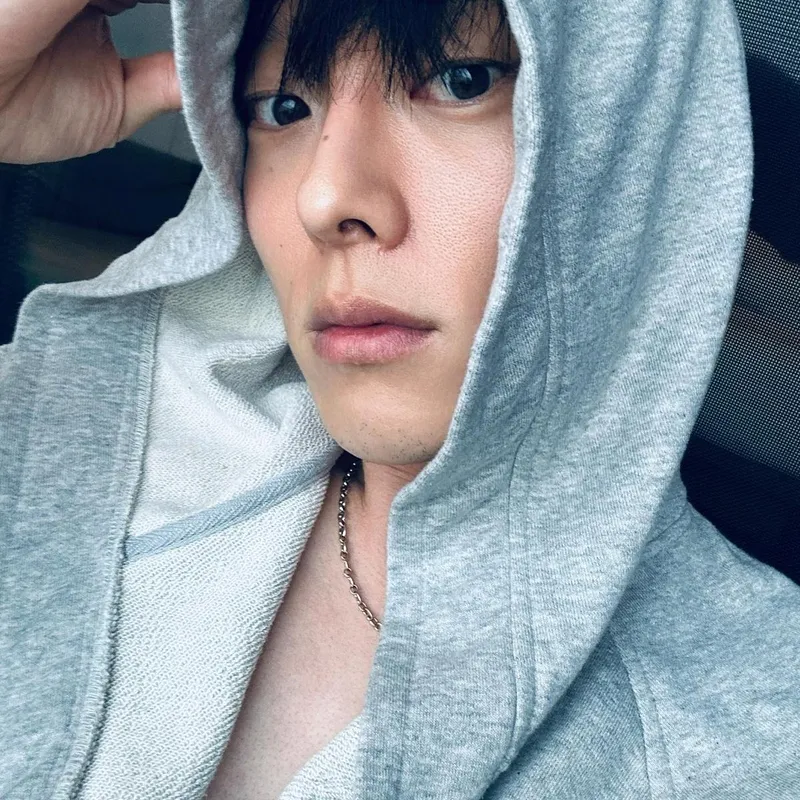 “차분한 오후 공기처럼”…장기용, 후드 속 고요한 매력→시선 압도 / 배우 장기용 인스타그램