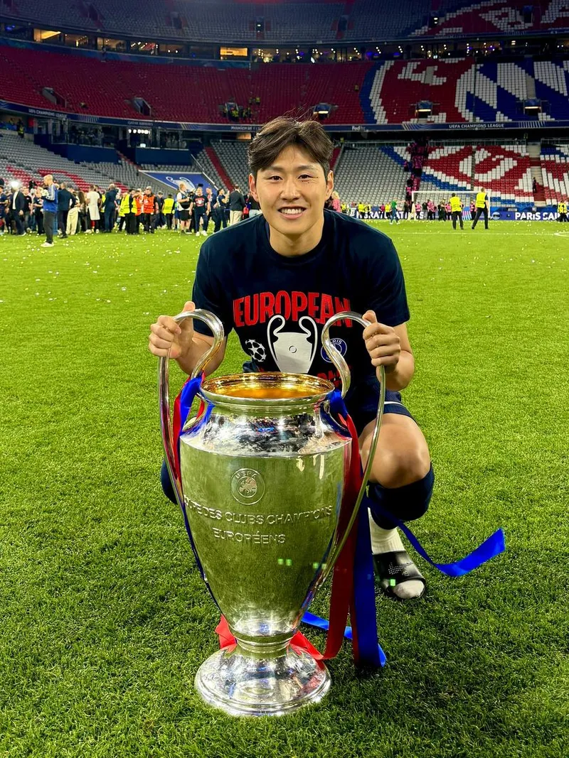 “One for the history”…이강인, 우승의 환희→결정적 순간의 미소 / 축구선수 이강인 인스타그램