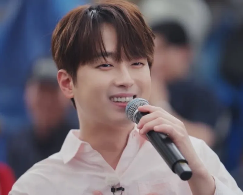 ‘이름 그대로 기똥찬 원픽 방판사원’ 이찬원, ‘방판뮤직 : 어디든 가요’→첫방부터 열광의 도가니