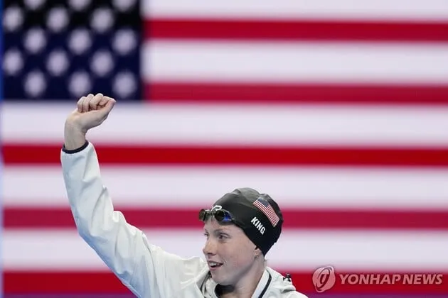 “올림픽 금빛 피날레”…릴리 킹, 평영 세계기록→은퇴 선언 / 연합뉴스
