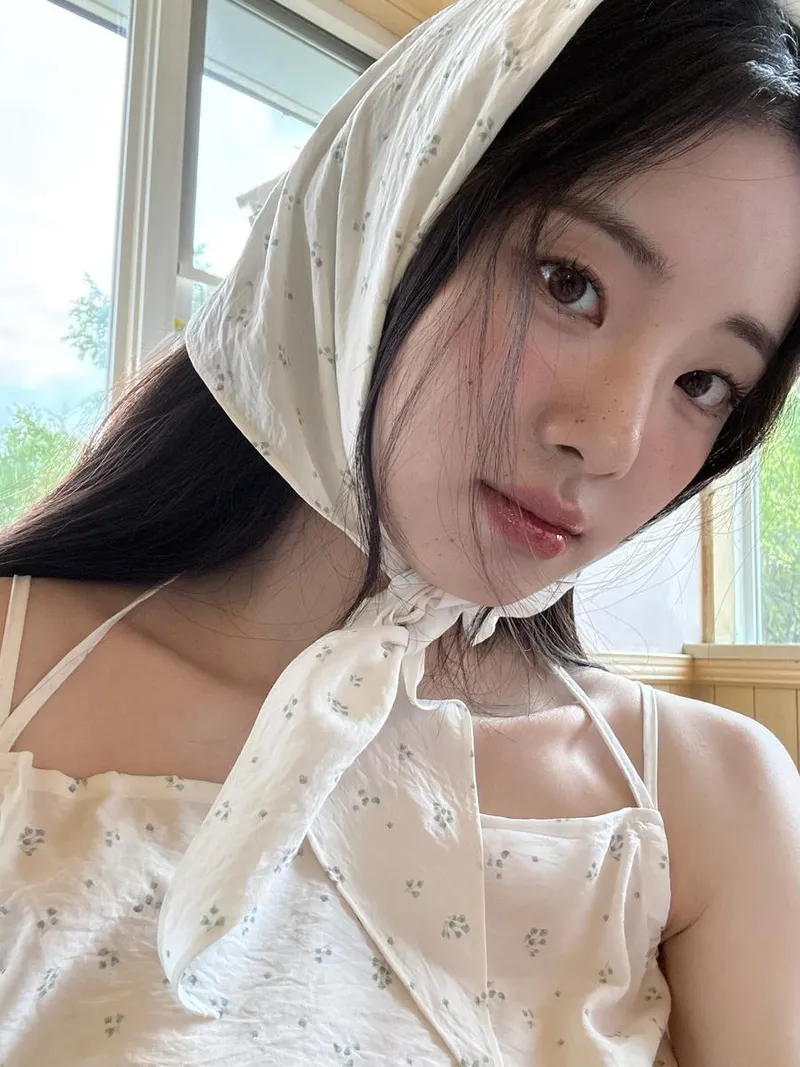 “여름이 곧 온다던 그 말처럼”…신시아, 맑은 설렘→청초한 무드 변신 / 배우 신시아 인스타그램