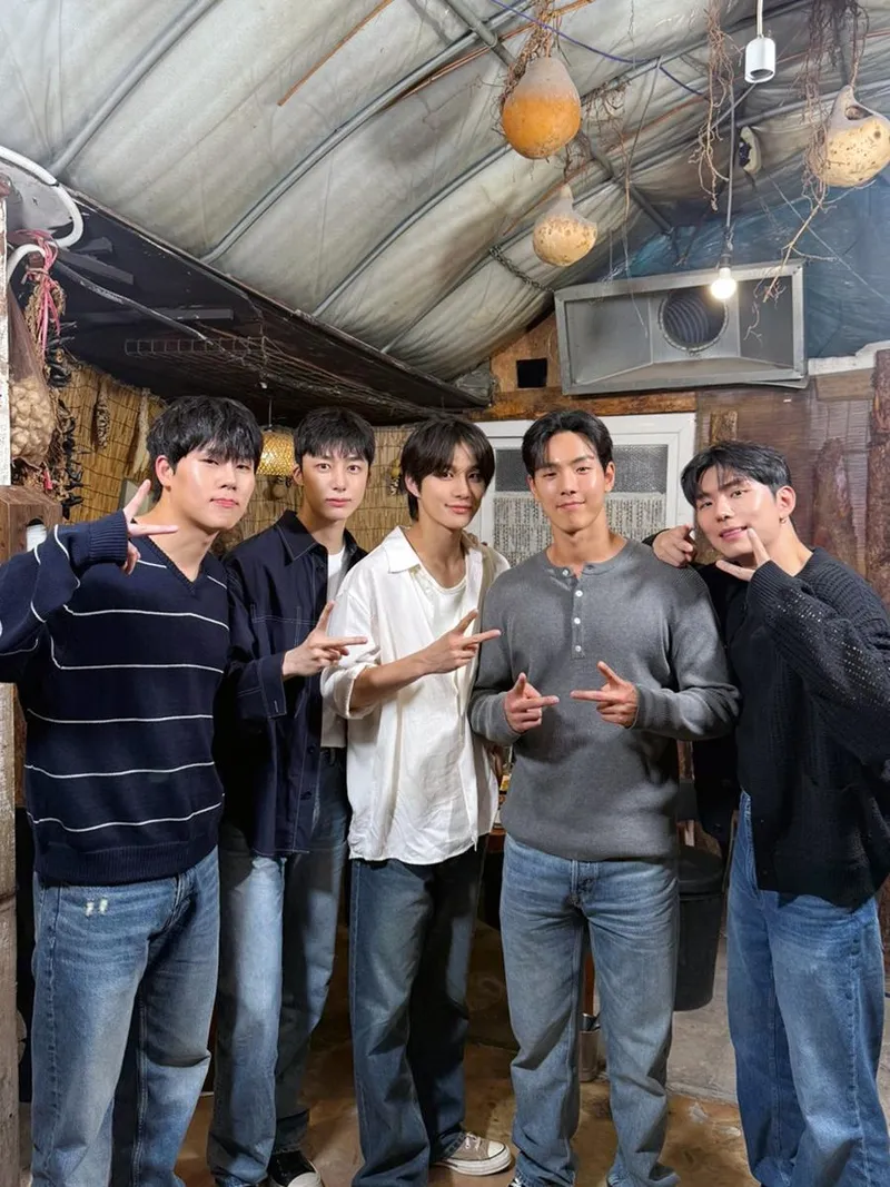 “울컥한 진심 번진 순간”…몬스타엑스, ‘노포기’서 10년 고백→팬심 적셨다 / KBS Kpop