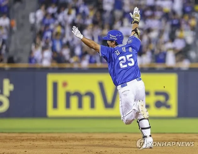 “8회 역전 투런포 작렬”…김태훈, 삼성 10년 만의 7연승→LG 3연전 싹쓸이 / 연합뉴스
