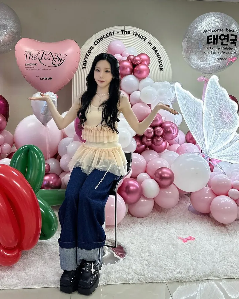 “감사한 마음 그대로”…태연, 설렘 담아 방콕 무대→팬심 물들이다 / 걸그룹 소녀시대 태연 인스타그램