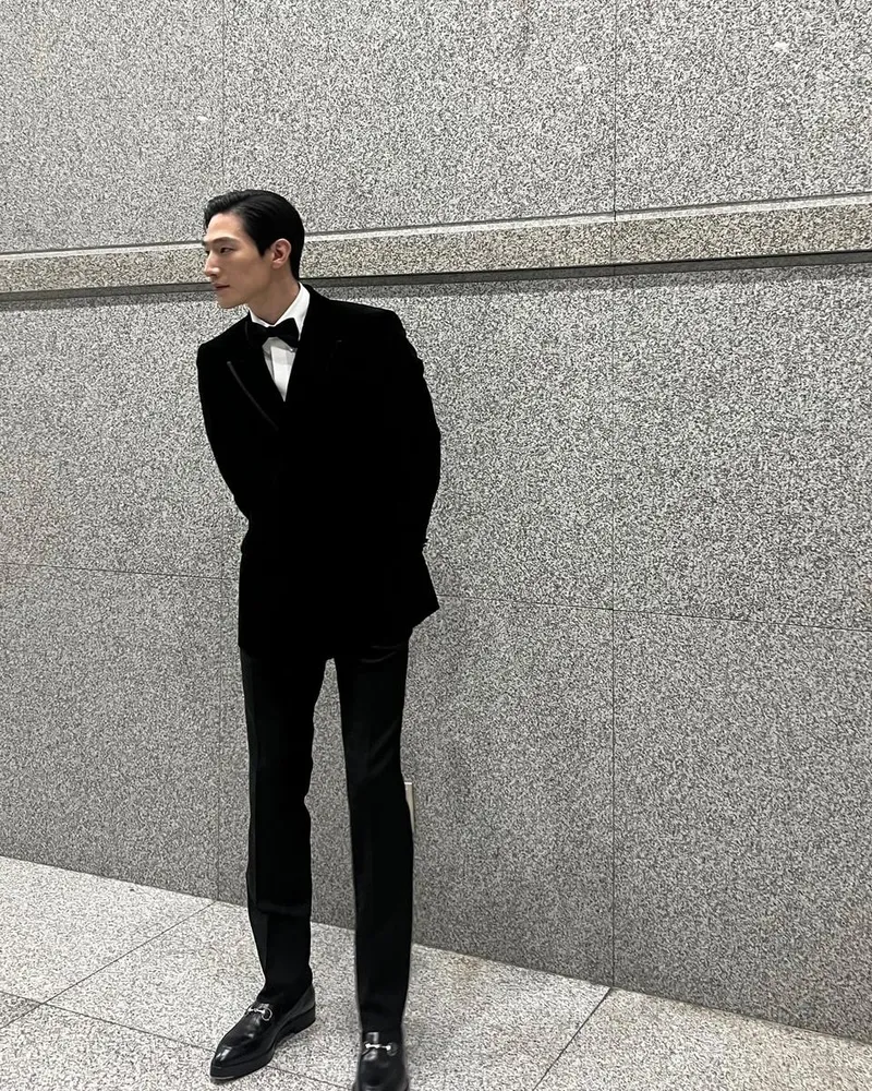 “레오레오캅”…노상현, 흑백의 단정함→클래식 미 완성 / 배우 노상현 인스타그램