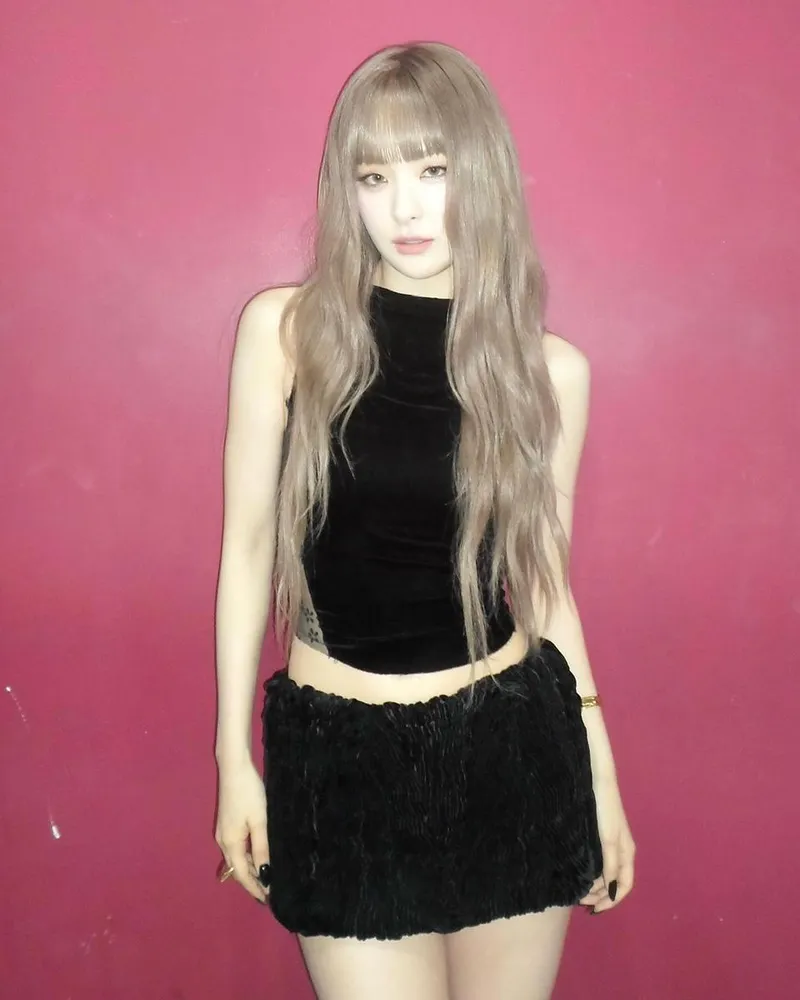 “애쉬 빛 머릿결, 빛나는 응원”…강슬기, 여름 무대→도발적 변화 / 걸그룹 레드벨벳 강슬기 인스타그램