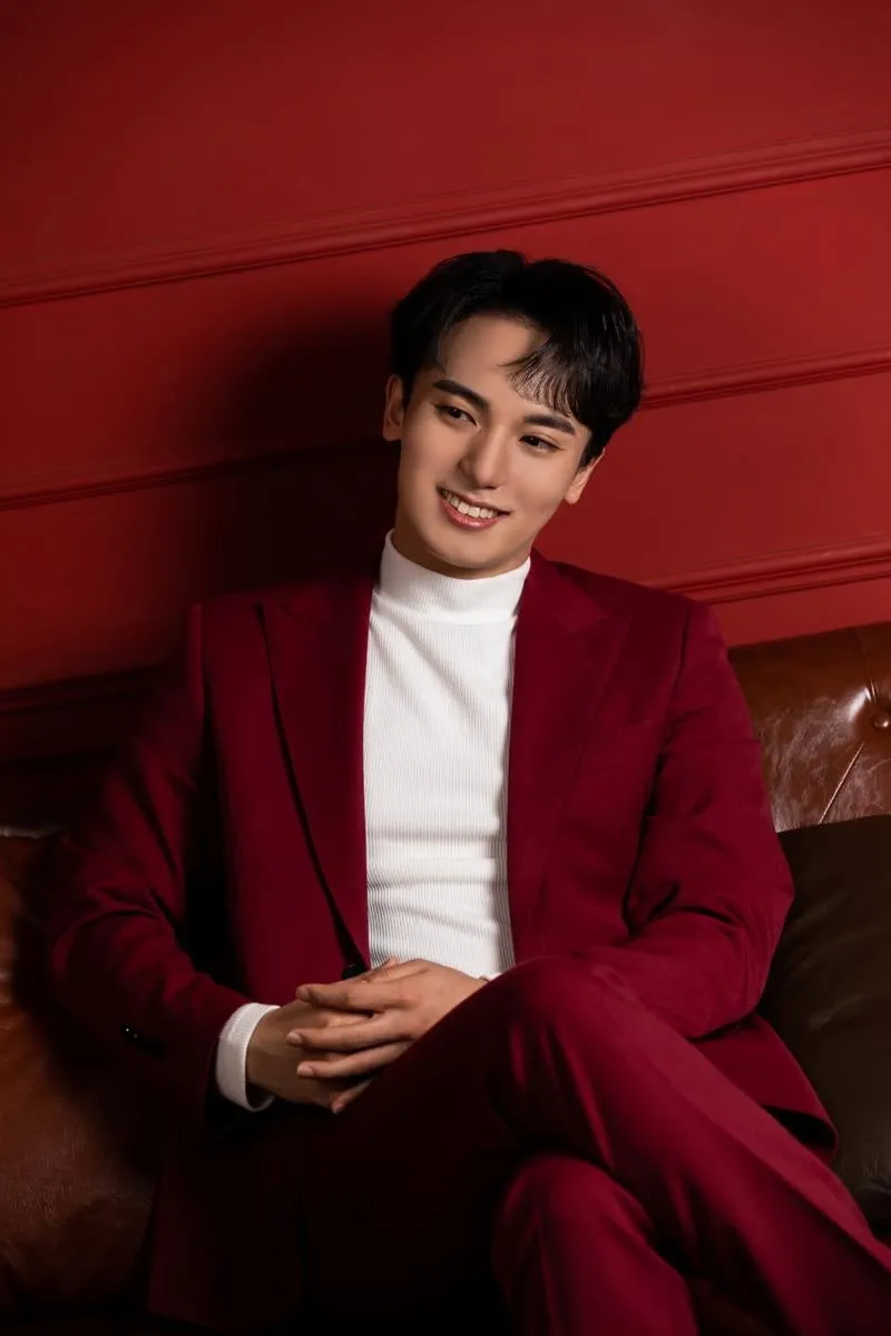 “낭만 테너의 전환점”…포르테나 서영택, 쇼플레이와 손잡고 첫 신곡→새로운 시작 / 쇼플레이