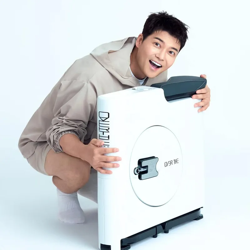 “전현무도 할 수 있다”…전현무, 유쾌함 가득한 운동 인증→일상 소확행 / 방송인 전현무 인스타그램