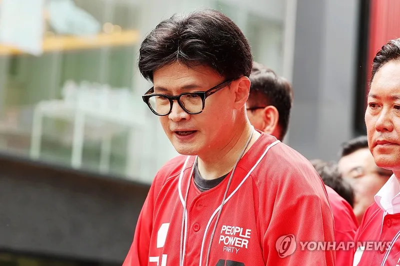 “한동훈, 불법 계엄은 단호히 저지”…국민의힘 정체성 격돌→당내 노선 논란 확산