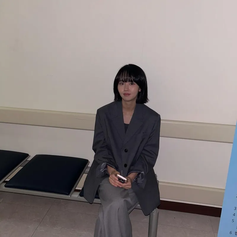 “덥고 추웠던 날들을 견뎌”…김소현, 촉촉한 시선→여운의 초여름 / 배우 김소현 인스타그램