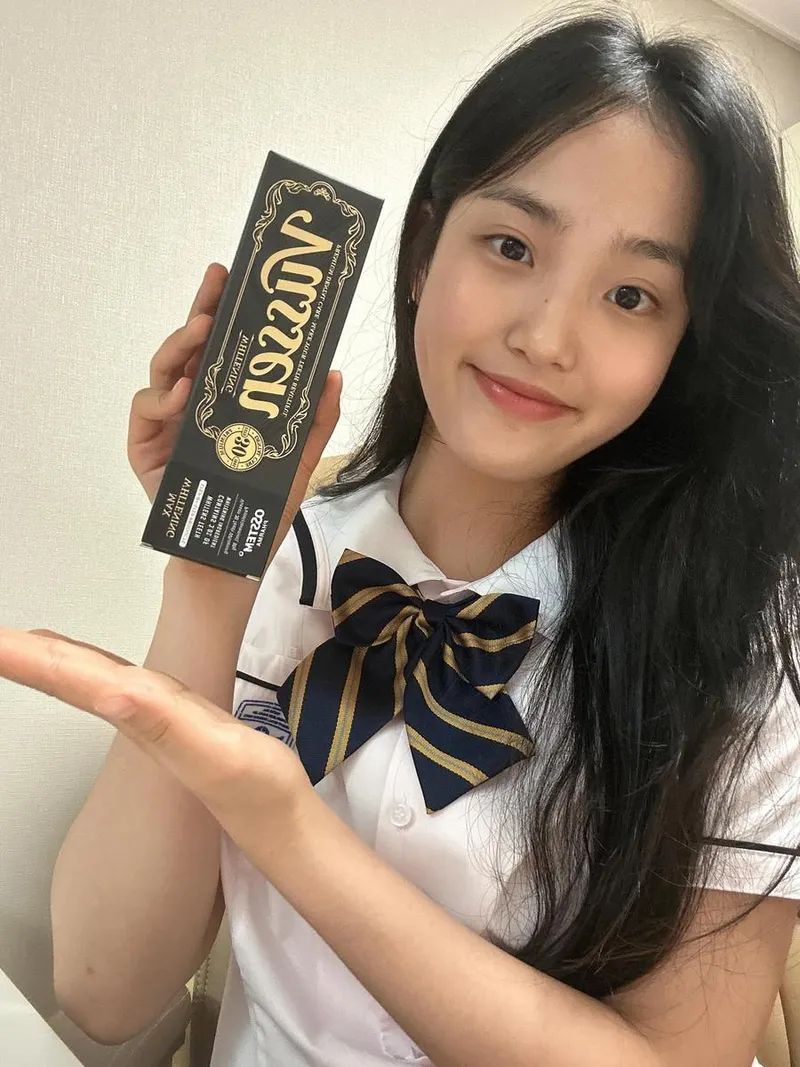 “자연스럽게 환한 미소”…김태연, 맑은 여름 오후→청초한 셀카 / 트로트가수 김태연 인스타그램