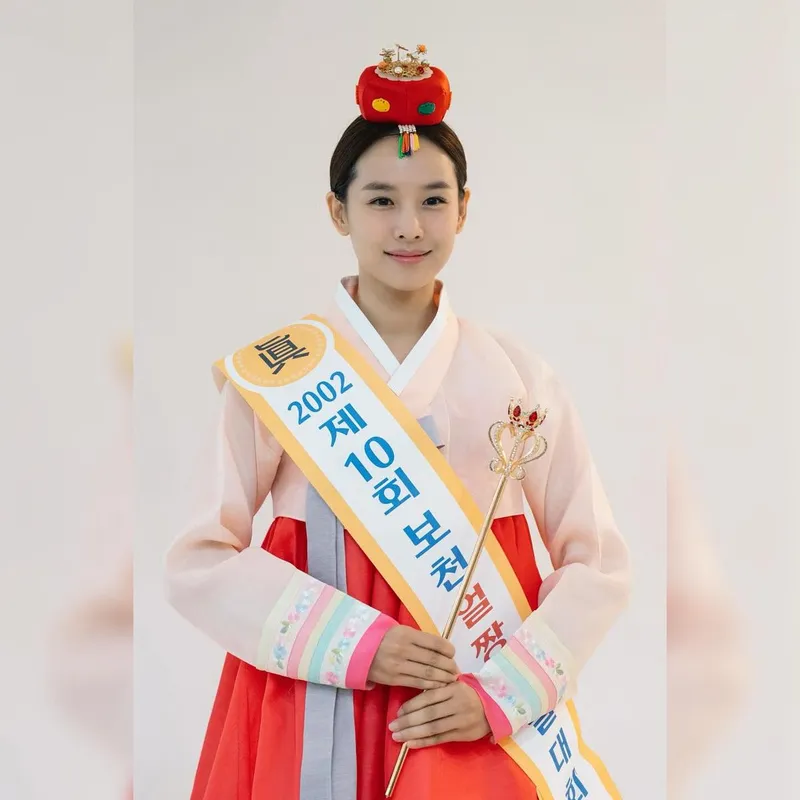 “시간을 건넌 진심”…조윤희, 단아한 한복 자태→초여름을 물들이다 / 배우 조윤희 인스타그램