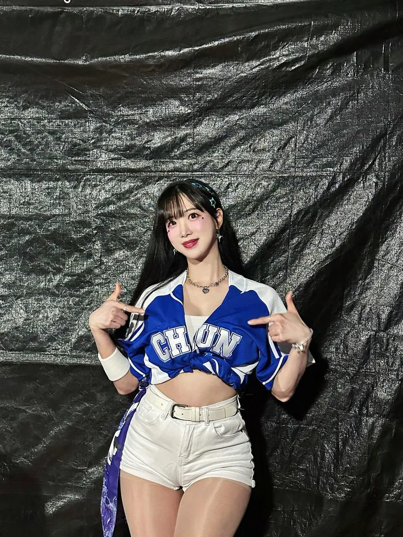 “정말이지 잘 따라하는 더 오래 있고 싶었다”…김한나, 축제 열기 속→청량한 에너지 발산 / 치어리더 김한나 인스타그램