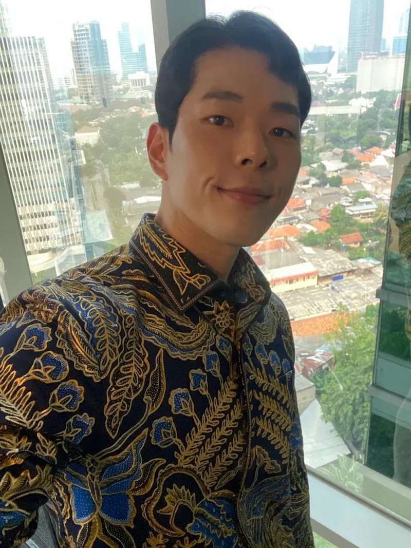 “Mas Tama”…주연우, 이국적 무드→여름 도심 셀카 / 배우 주연우 인스타그램