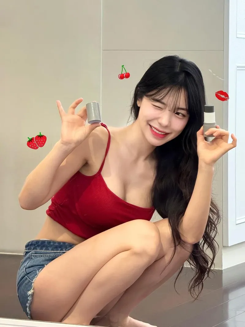“세안 전 3분, 더위도 잊어요”…이다혜, 여름날의 뷰티 루틴→생기 가득 셀카 / 치어리더 이다혜 인스타그램