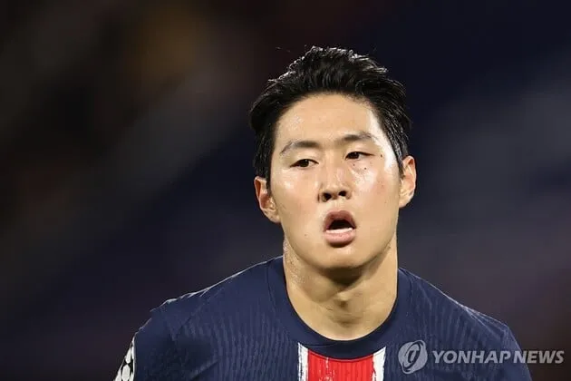 “PSG, 이강인 이적 제안 청취”…구단, 영입 협상 요구액→차기 행선지 주목