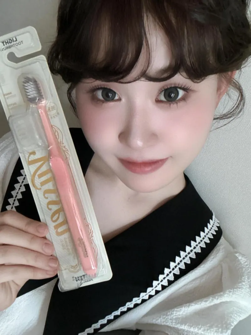 “나만의 섬세한 하루”…김다현, 환한 미소→촉촉한 소녀 감성 / 가수 김다현 인스타그램