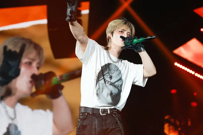 “빛나는 밤이 남긴 흔적”…김재중, 고요한 여운→무대 위 카리스마 / 가수, 배우 김재중 인스타그램