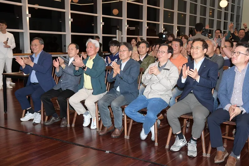 강기정, 민주의지로 맺은 투표 1위의 꽃