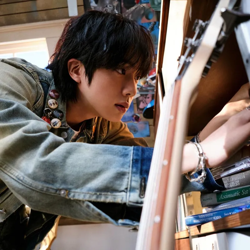 “연이은 빌보드 돌풍”…방탄소년단 진, ‘Echo’로 글로벌 저력→차트 2주 연속 집착