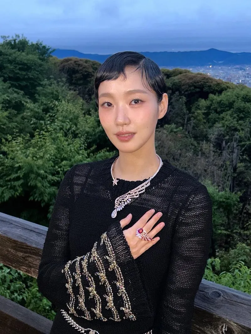 “밤하늘 속 고요한 시선”…김고은, 초여름 저녁→고혹적 변신 / 배우 김고은 인스타그램