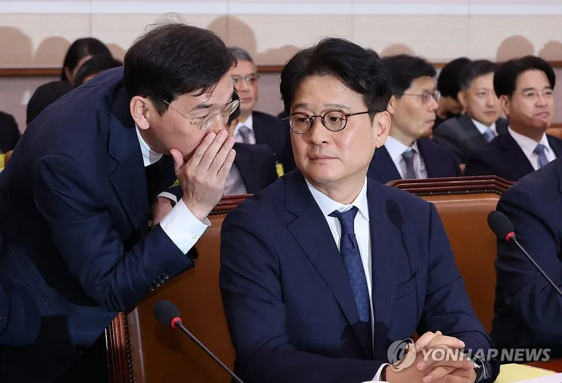 이창수·조상원 사직서 수리 직무대행체제 재돌입