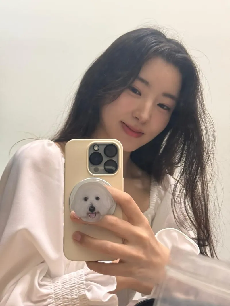 “예뻐지는 시간”…권소현, 느긋한 오후→투명한 미소 / 걸그룹 포미닛 출신 배우 권소현 인스타그램