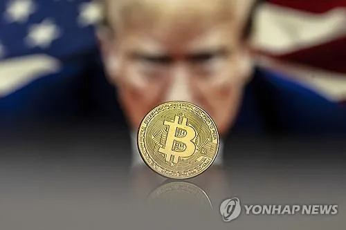 트럼프 ‘트루스소셜’ 비트코인 ETF 상장 신청…미국 규제 절차 돌입