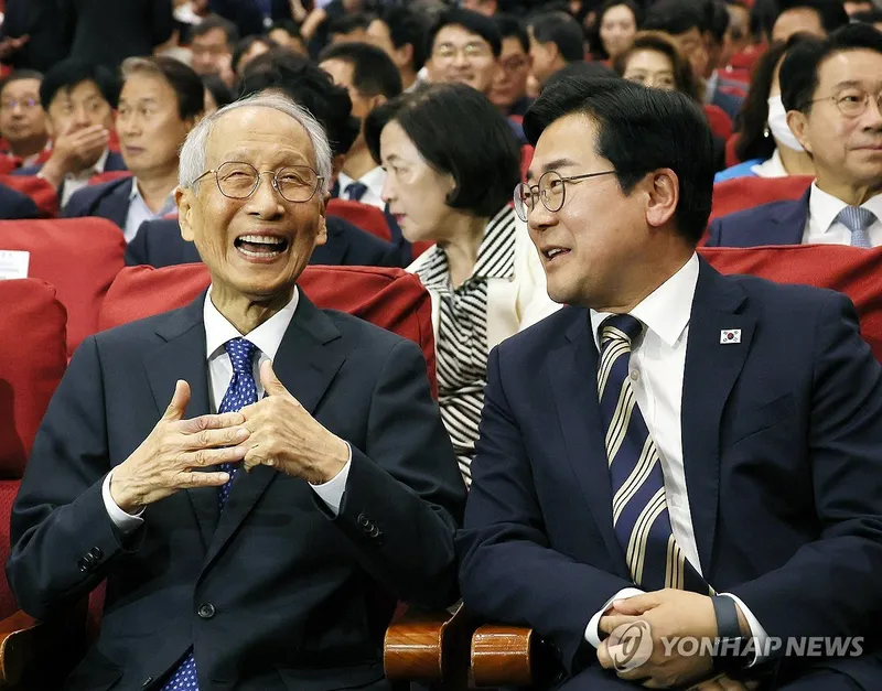 “이재명 대통령 앞세운 새로운 각오”…더불어민주당, 선대위 해단→성공한 정부 결의 확산
