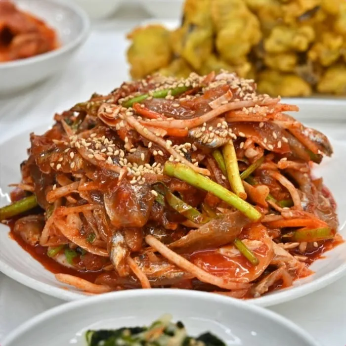 거제 멸치의 변신, 화성 이국의 향연”…2TV생생정보, 입맛을 흔들다→맛집 미궁의 시간