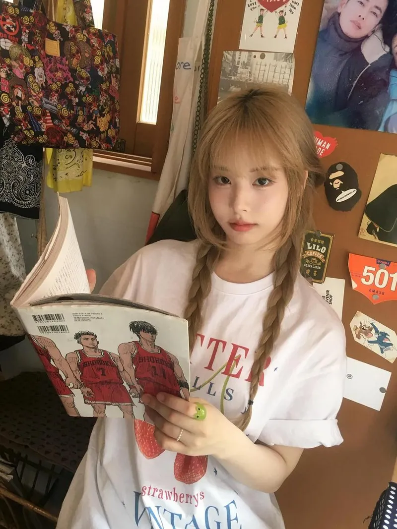 “룰루랄라”…선유, 여름 오후의 감성→순수한 독서 한때 / 걸그룹 클라씨 선유 인스타그램