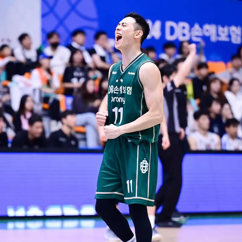 “사진 한 장 속 시간 여행”…이관희, 전율의 퇴장→격정의 코트 이별 / 농구선수 이관희 인스타그램