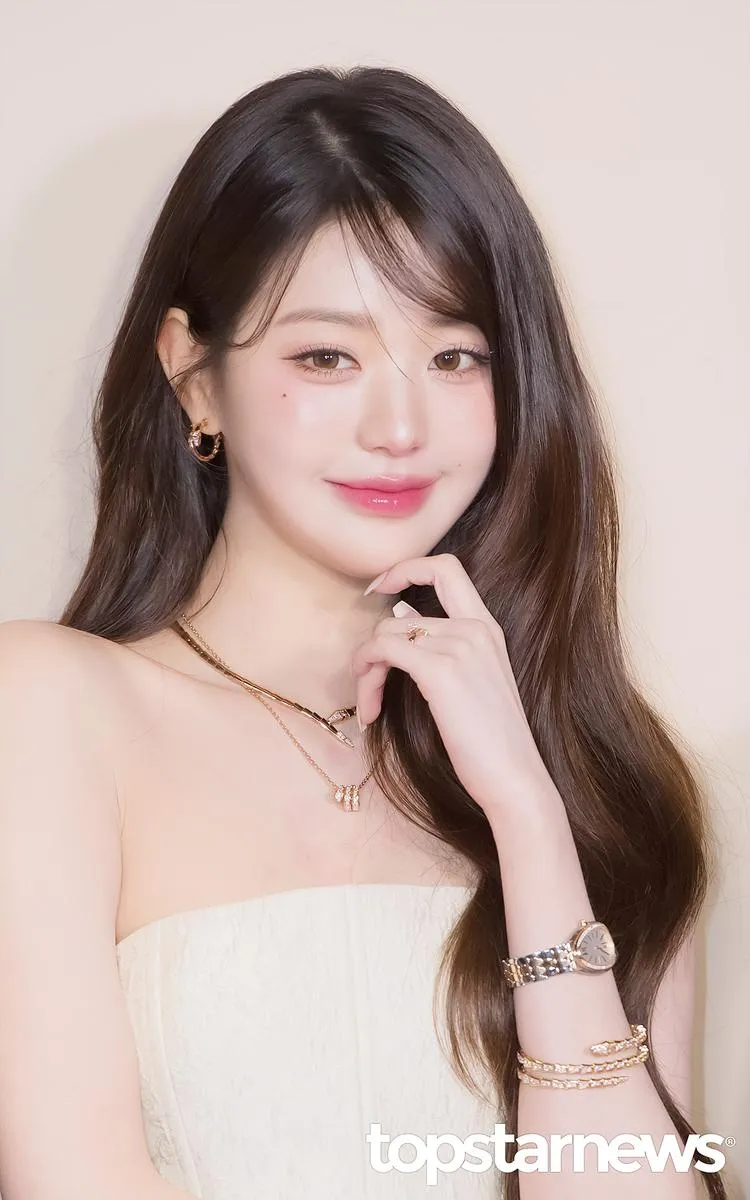 장원영/톱스타뉴스 HD포토뱅크