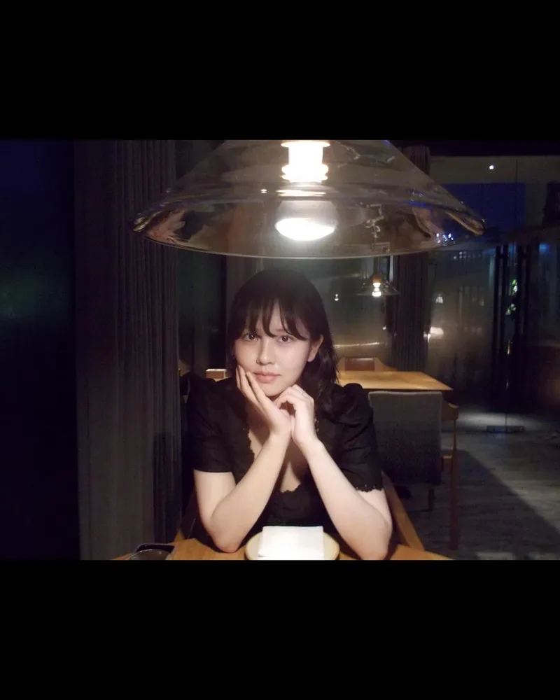 “27번째 밤, 또 따스해졌죠”…김소현, 조용한 미소→생일 감성 가득 / 배우 김소현 인스타그램
