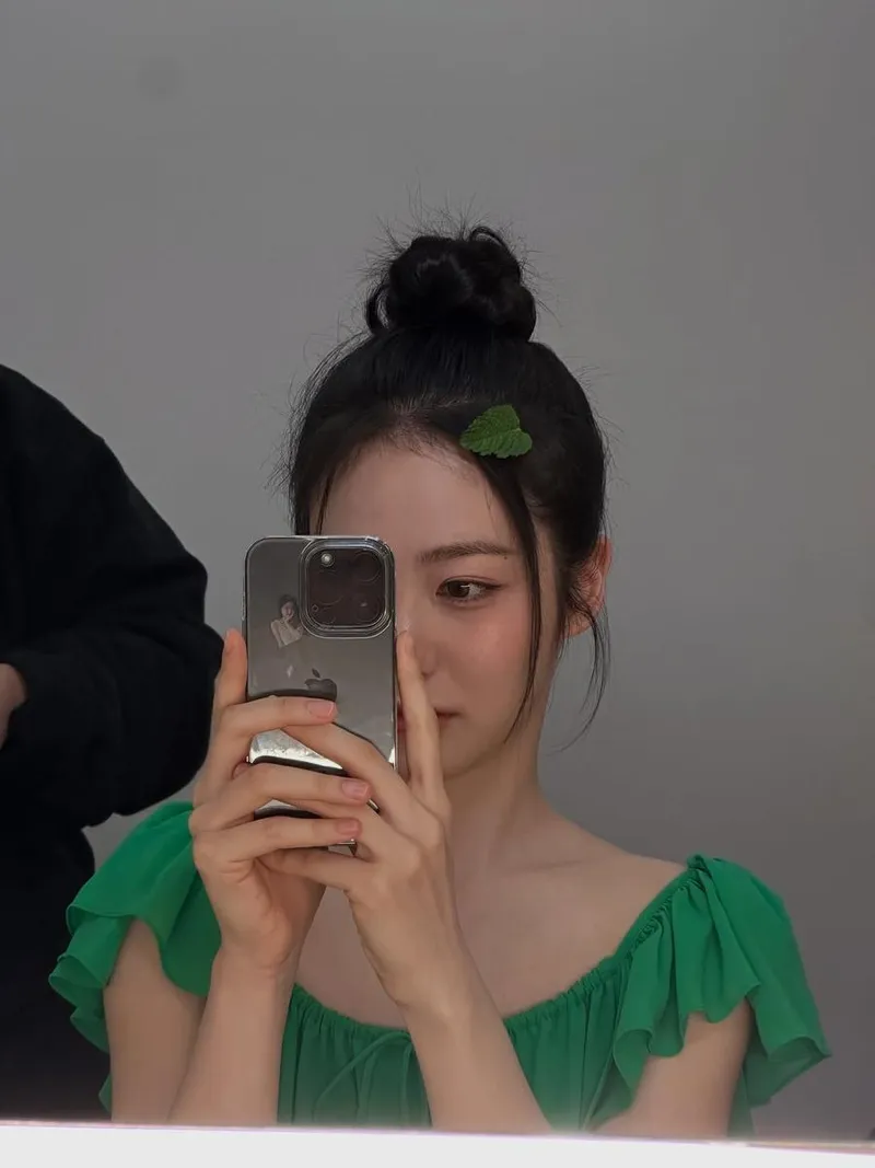“아샷chu”…신예은, 산뜻한 초여름→셀카 감성 폭발 / 배우 신예은 인스타그램