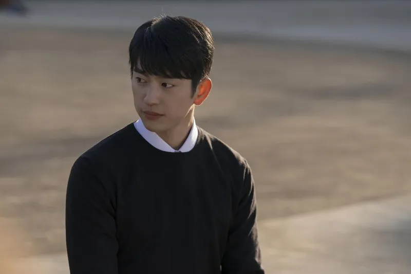 “두 얼굴 사이의 균열”…박진영, ‘미지의 서울’·‘하이파이브’ 변신→몰입 최고조 / NEW, tvN