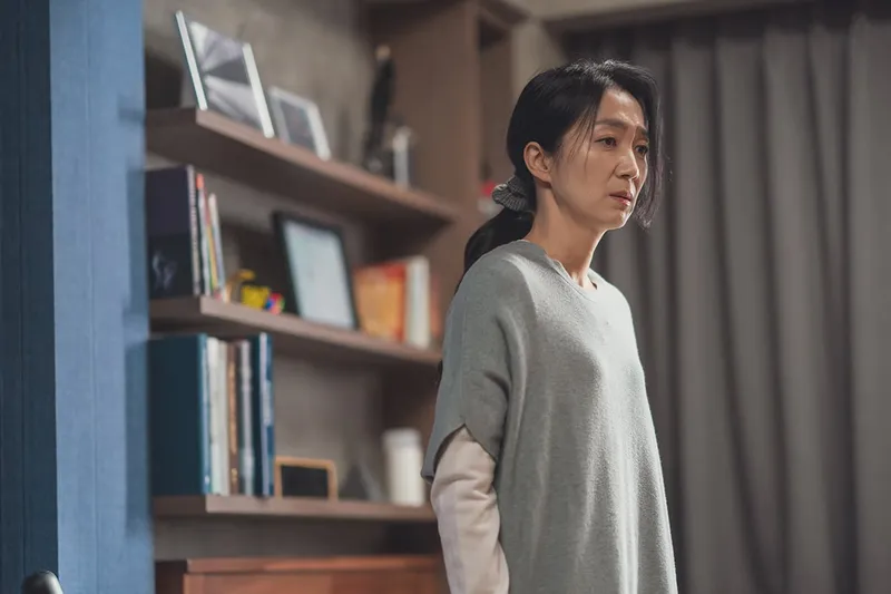 “상처 너머 결심의 순간”…김주령, ‘ONE : 하이스쿨 히어로즈’ 내면 연기→몰입도 최고조 / Wavve