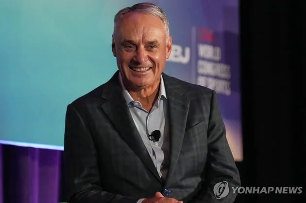 “2026 ABS 도입 추진”…MLB 맨프레드, 올림픽 빅리거 차출도 긍정 검토→변화 예고
