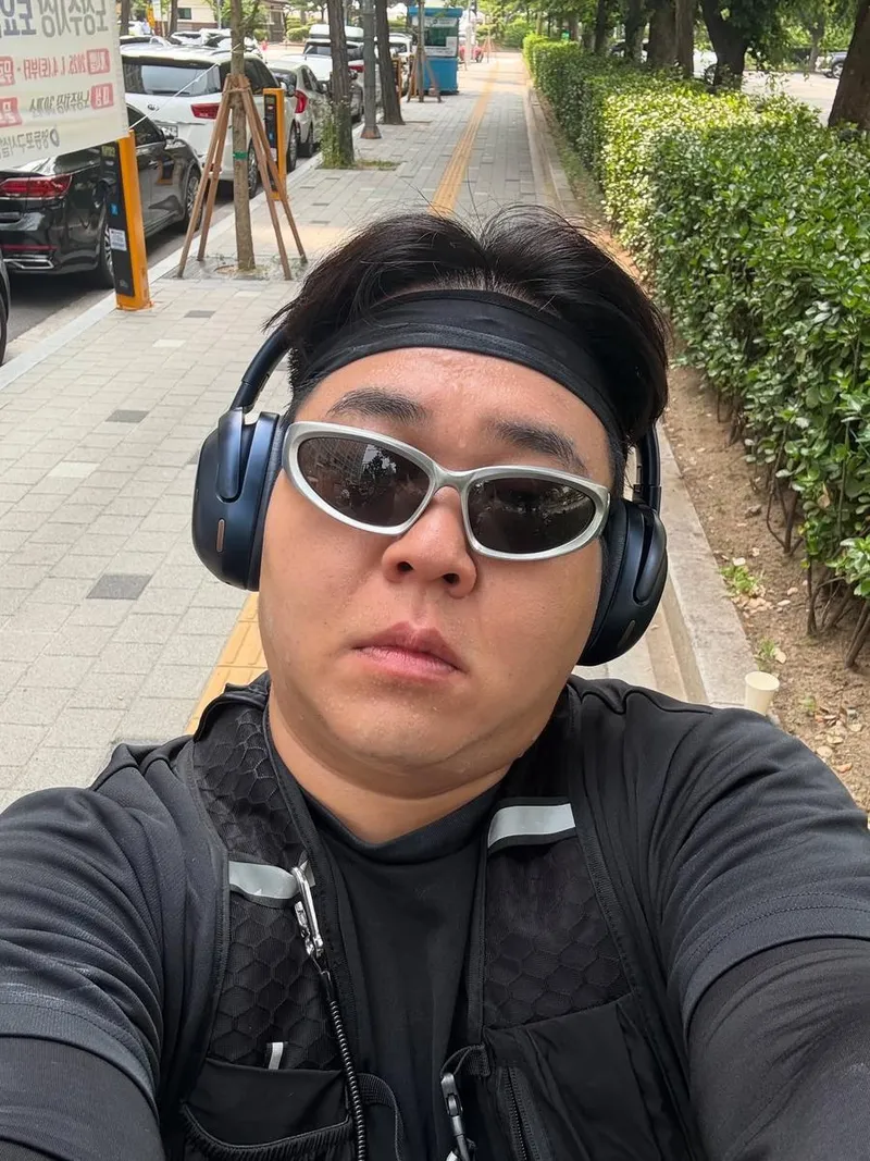 “런닝은 허락된 자유”…문상훈, 여름 햇살 아래→도심 속 근성 / 온라인콘텐츠창작자, 배우 문상훈 인스타그램