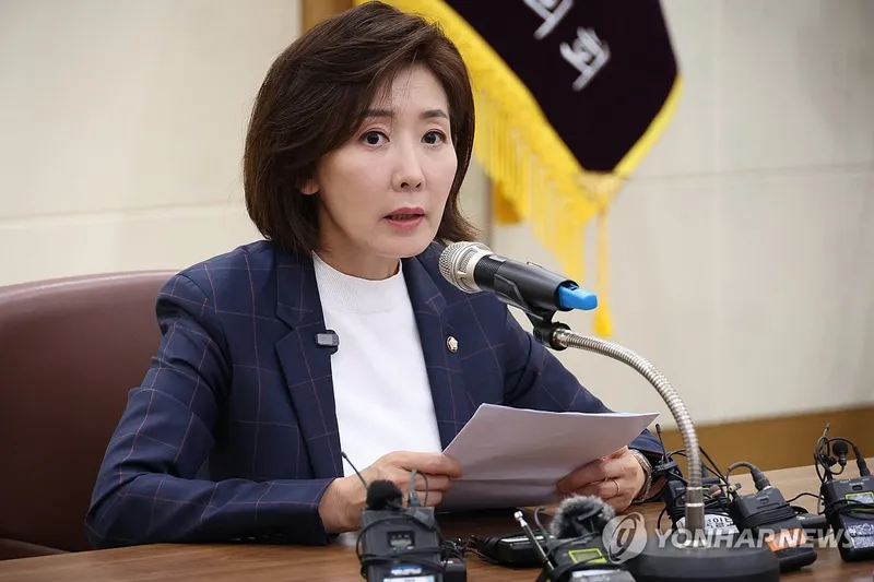 이재명 겨눈 불법 송금 판결…국민의힘 압박 강화→정국 파장 촉각