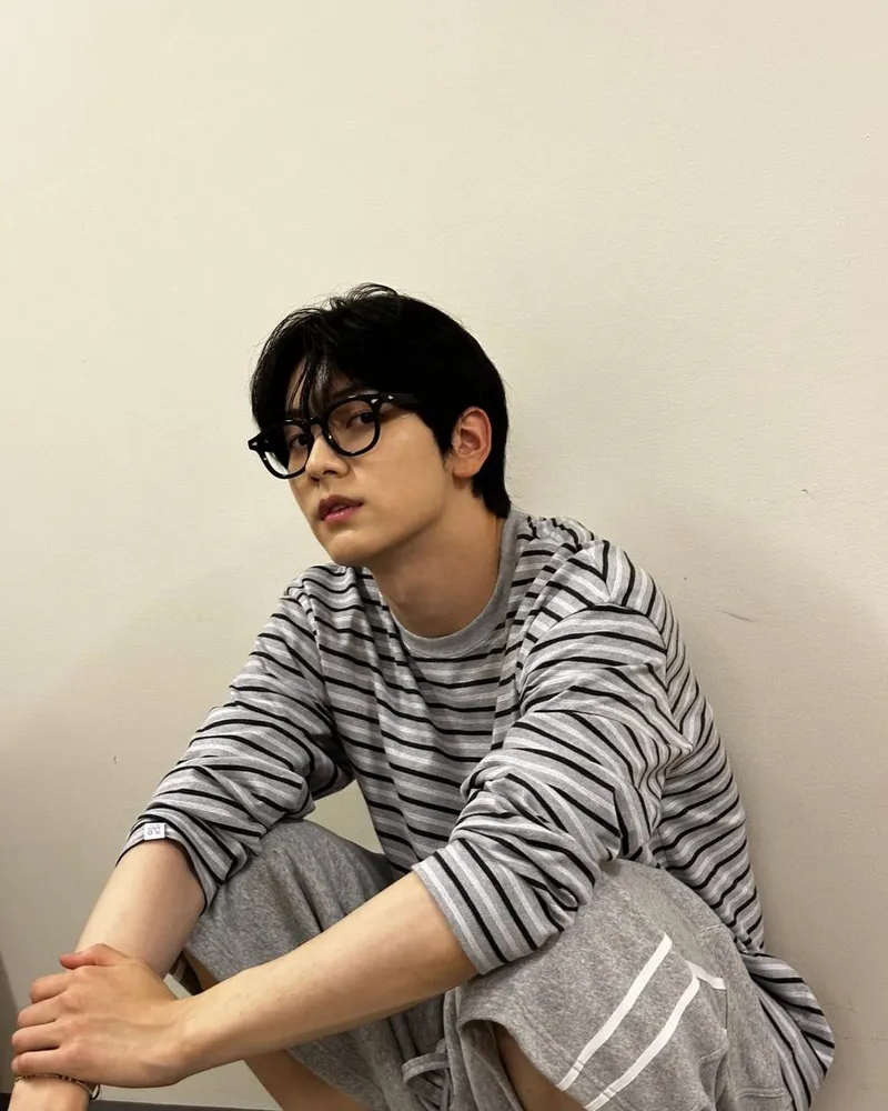 “나의 5월”…수빈, 몽환적 시선→내면의 여운 / 그룹 투모로우바이투게더 수빈 인스타그램