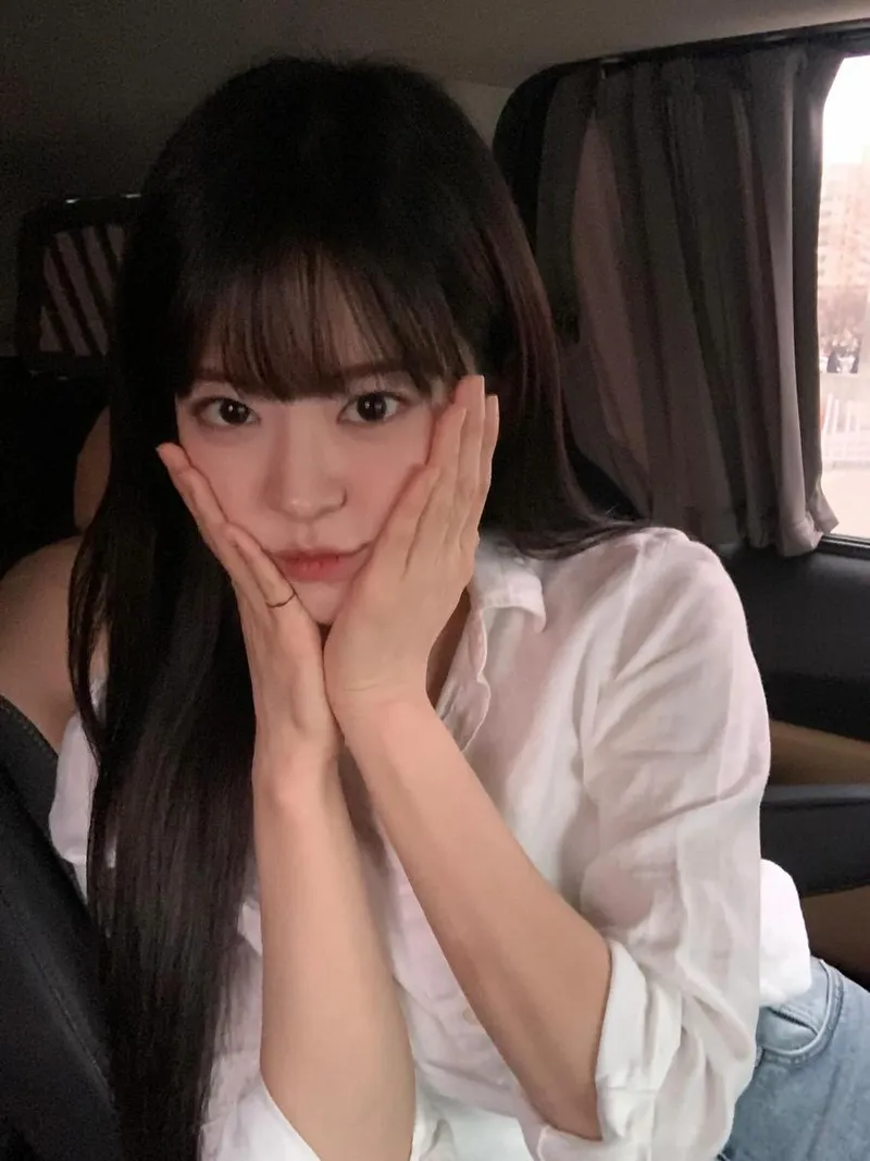 “새로워진 앞머리 어때요”…전소영, 사랑스러움→초여름 저녁 감성 폭발 / 배우 전소영 인스타그램