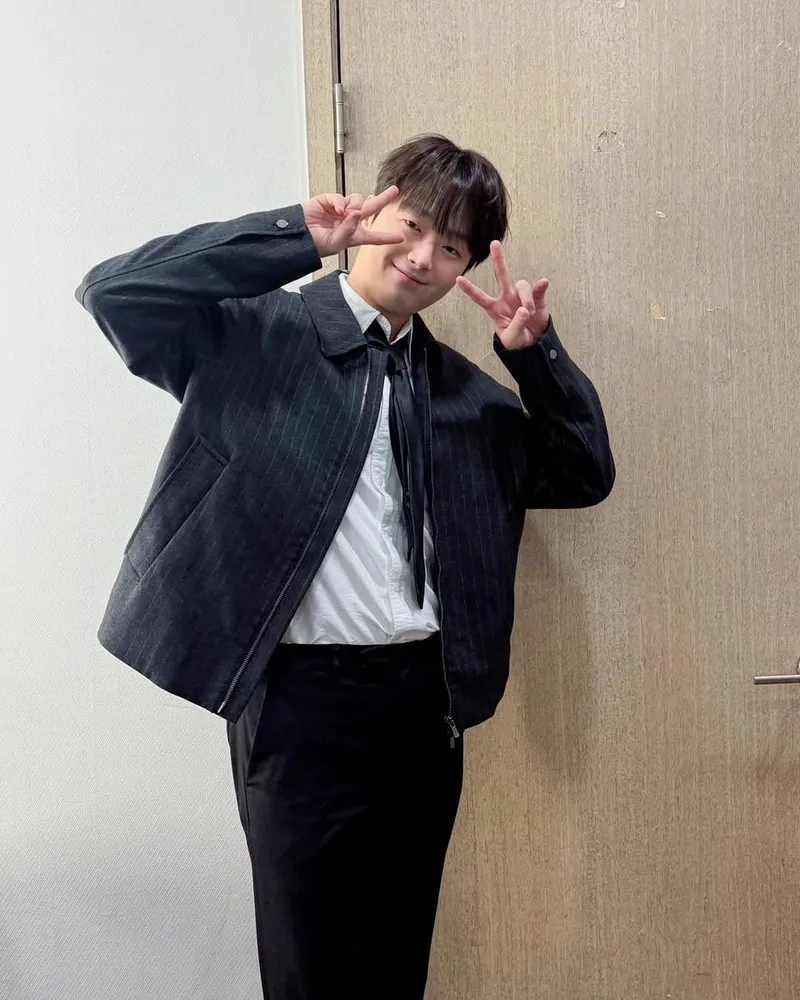 이찬원/오피셜