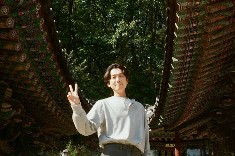“만났던 좋은 친구”…정경호, 산들바람처럼→평온한 초여름 미소 / 배우 정경호 인스타그램