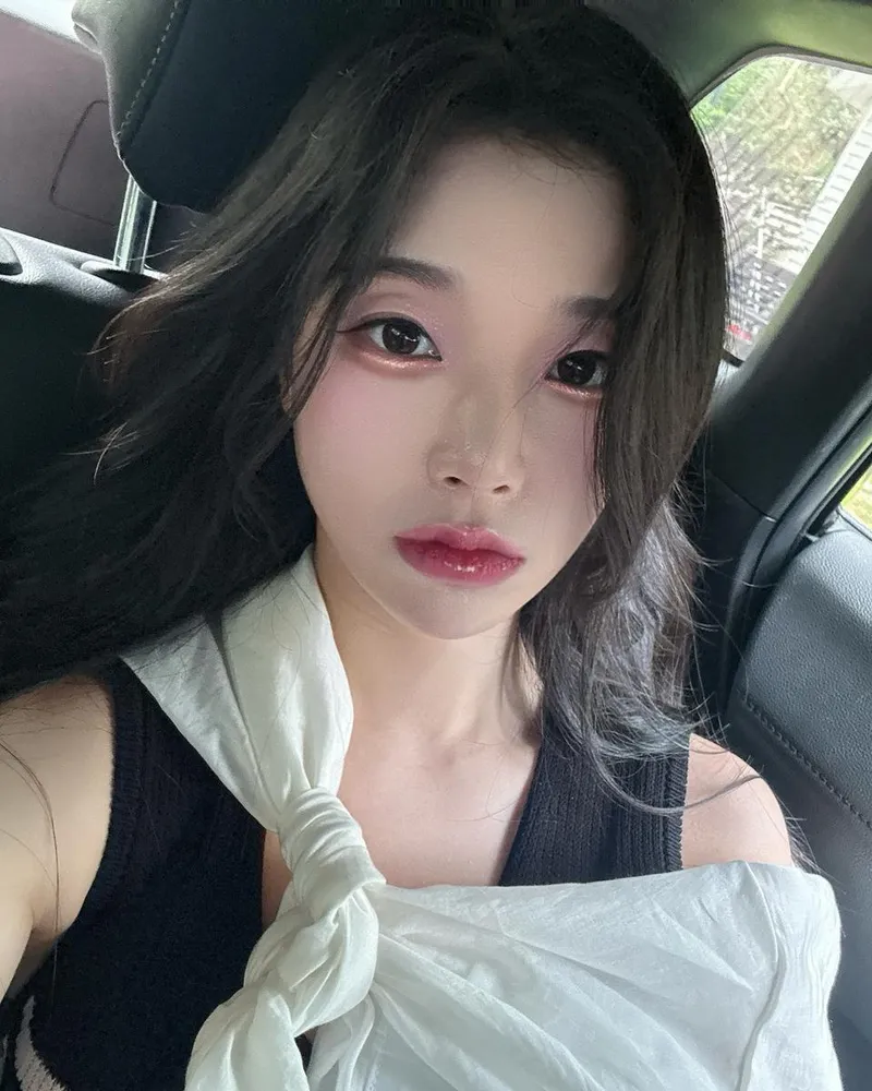 “긴 머리에 맑은 눈동자”…조연주, 여름 오후→청초한 무드 완성 / 치어리더 조연주 인스타그램