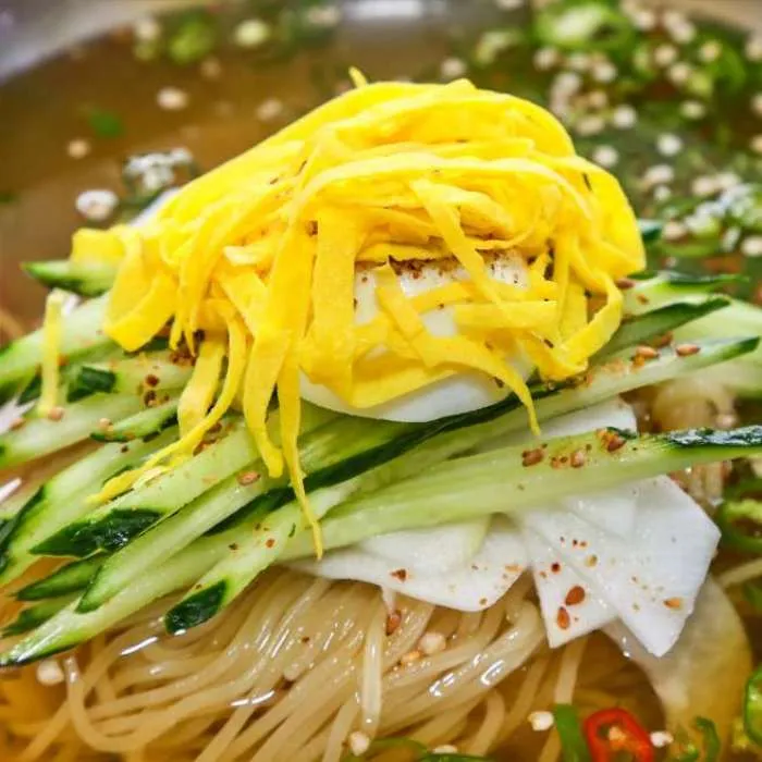 경주 구정동 밀면 한 그릇 속 시간의 온도
